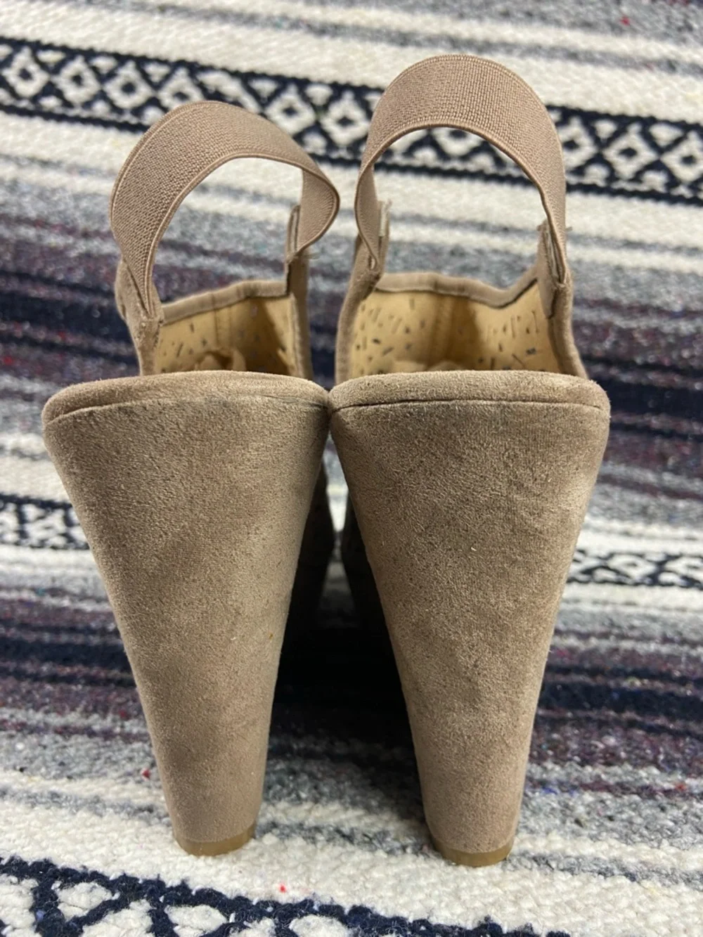 Chinese Laundry Taupe Platform Perforated Peep Toe Wedge Sandals High Heels 11
